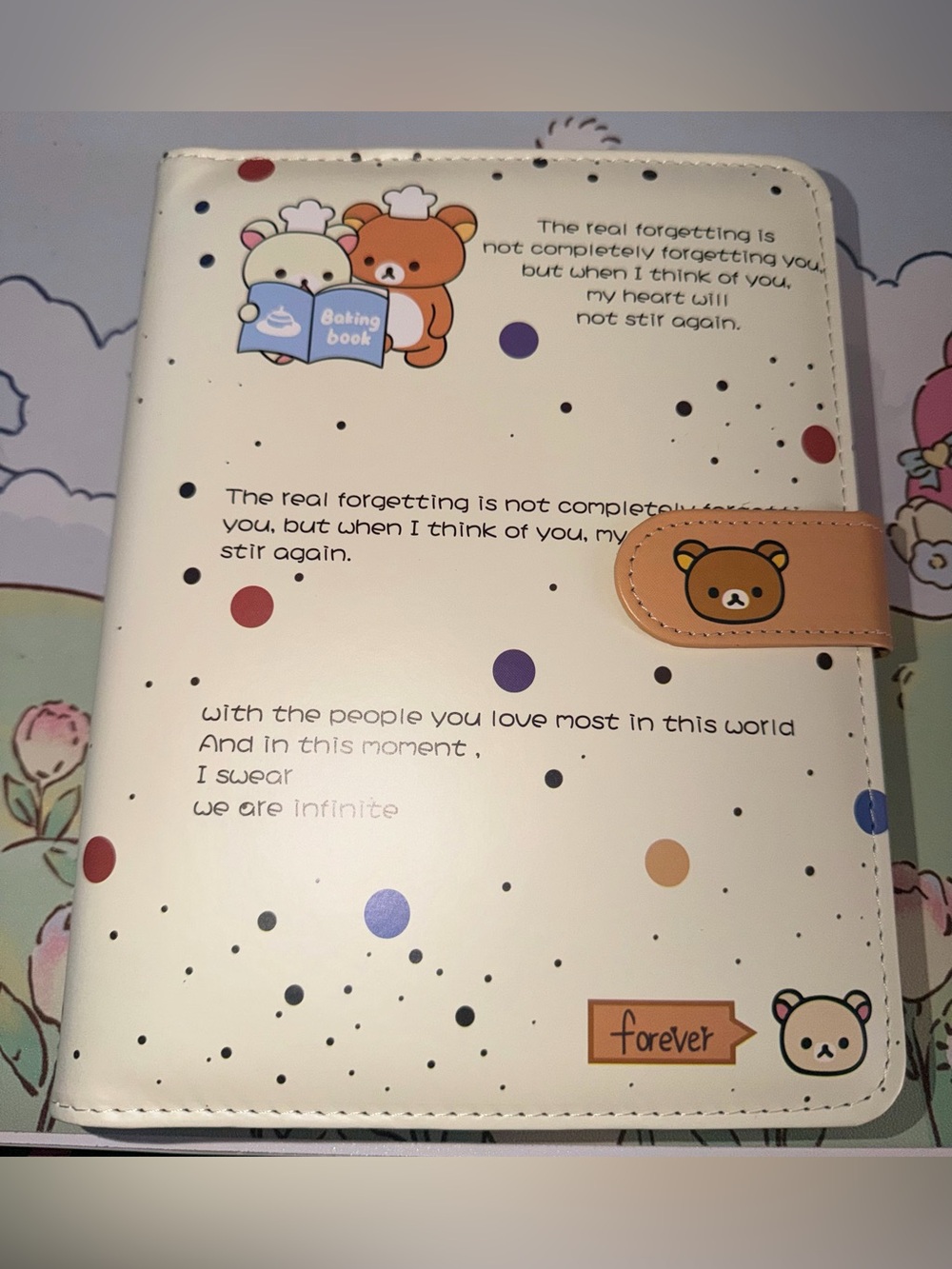🐻NWOT Rilakkuma Cream Polka Dot 6 Ring binder As is slight dent see picture 2